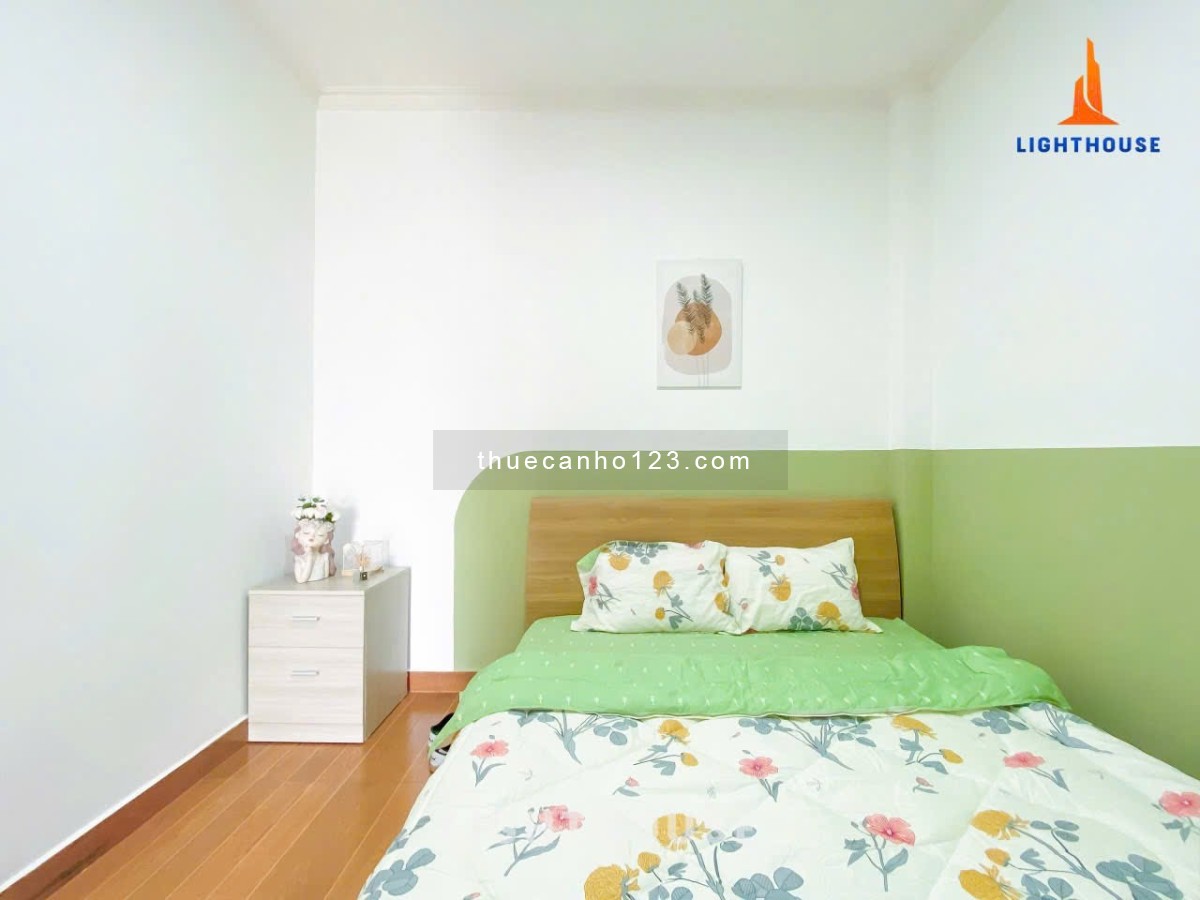 Cho thuê căn hộ dịch vụ với 1 phòng ngủ và ban công, full nội thất gần LOTTE Mart Tân Bình