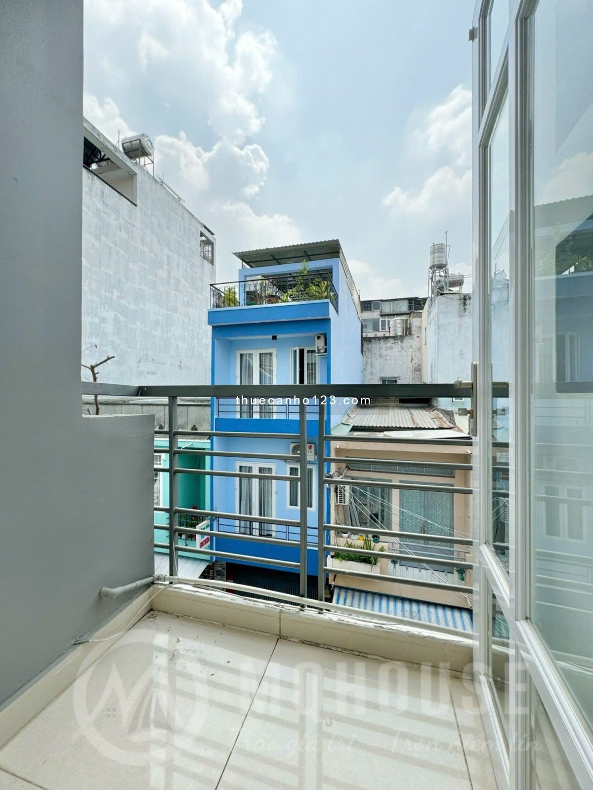 Cho thuê căn hộ 80m² Tân Bình, gần chợ Phạm Văn Hai, công viên Hoàng Văn Thụ, vòng xoay Lăng Cha Cả