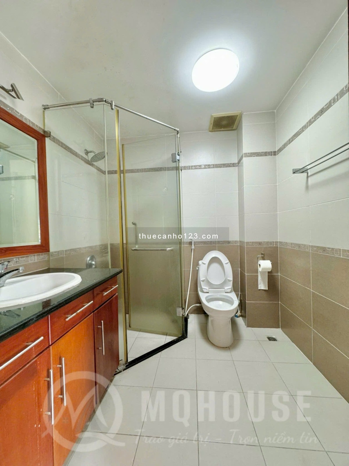 Cho thuê căn hộ 80m² Tân Bình, gần chợ Phạm Văn Hai, công viên Hoàng Văn Thụ, vòng xoay Lăng Cha Cả