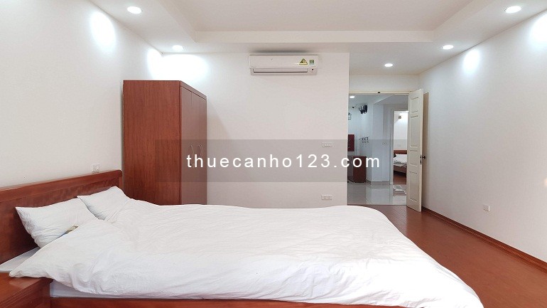 Cho thuê căn hộ dịch vụ tại Từ Hoa, Tây Hồ, 110m2, 2PN, đầy đủ nội thất