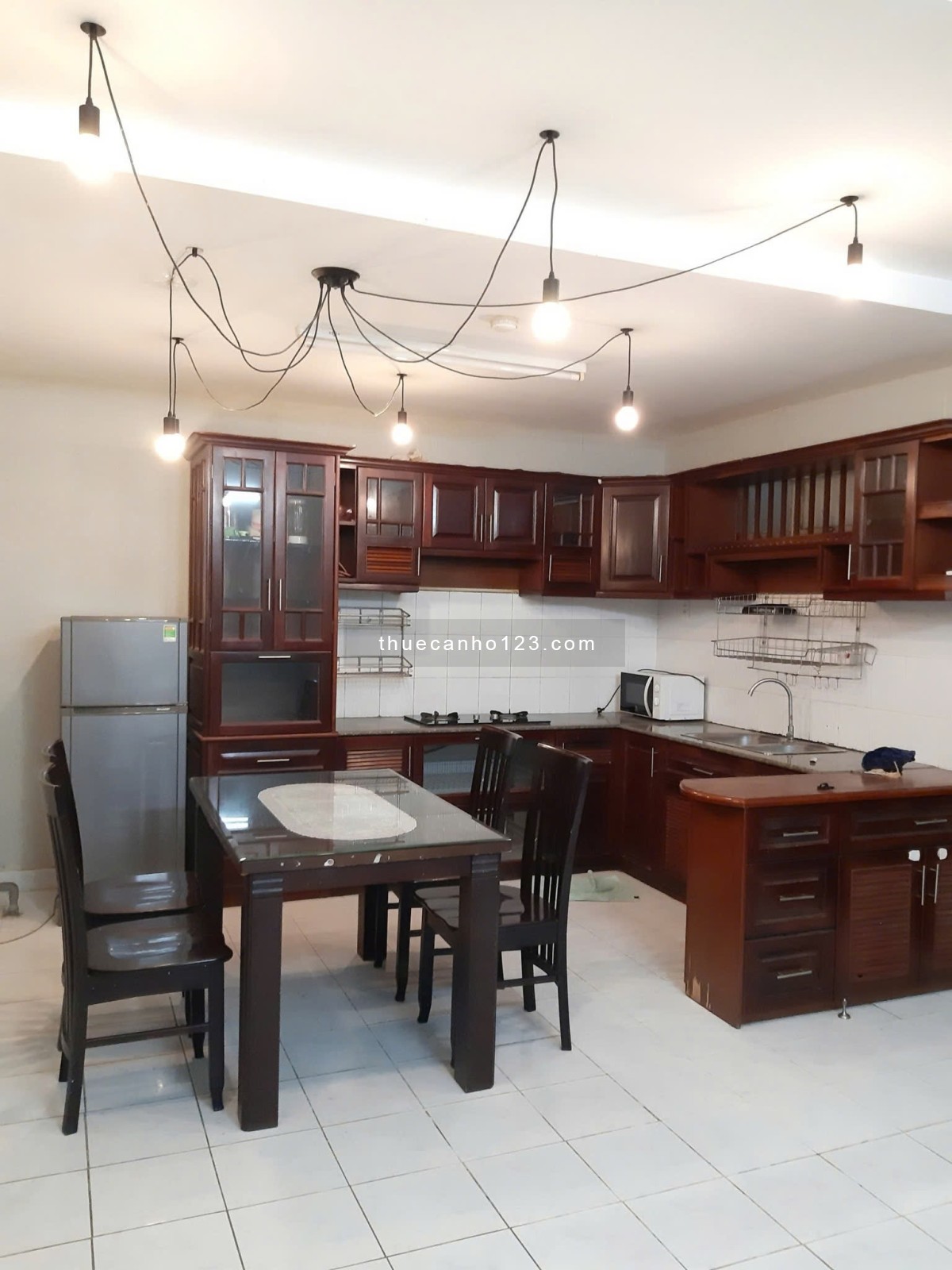 Sacomreal 584, Lũy Bán Bích, Tân Phú: 80m2, 2p ngủ, 2wc, giá 9,5tr/th