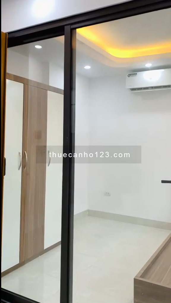 Cho thuê CC mini 1PN, 1WC, 30m2, 6 triệu tại Nguyễn Khánh Toàn, Cầu Giấy, HN