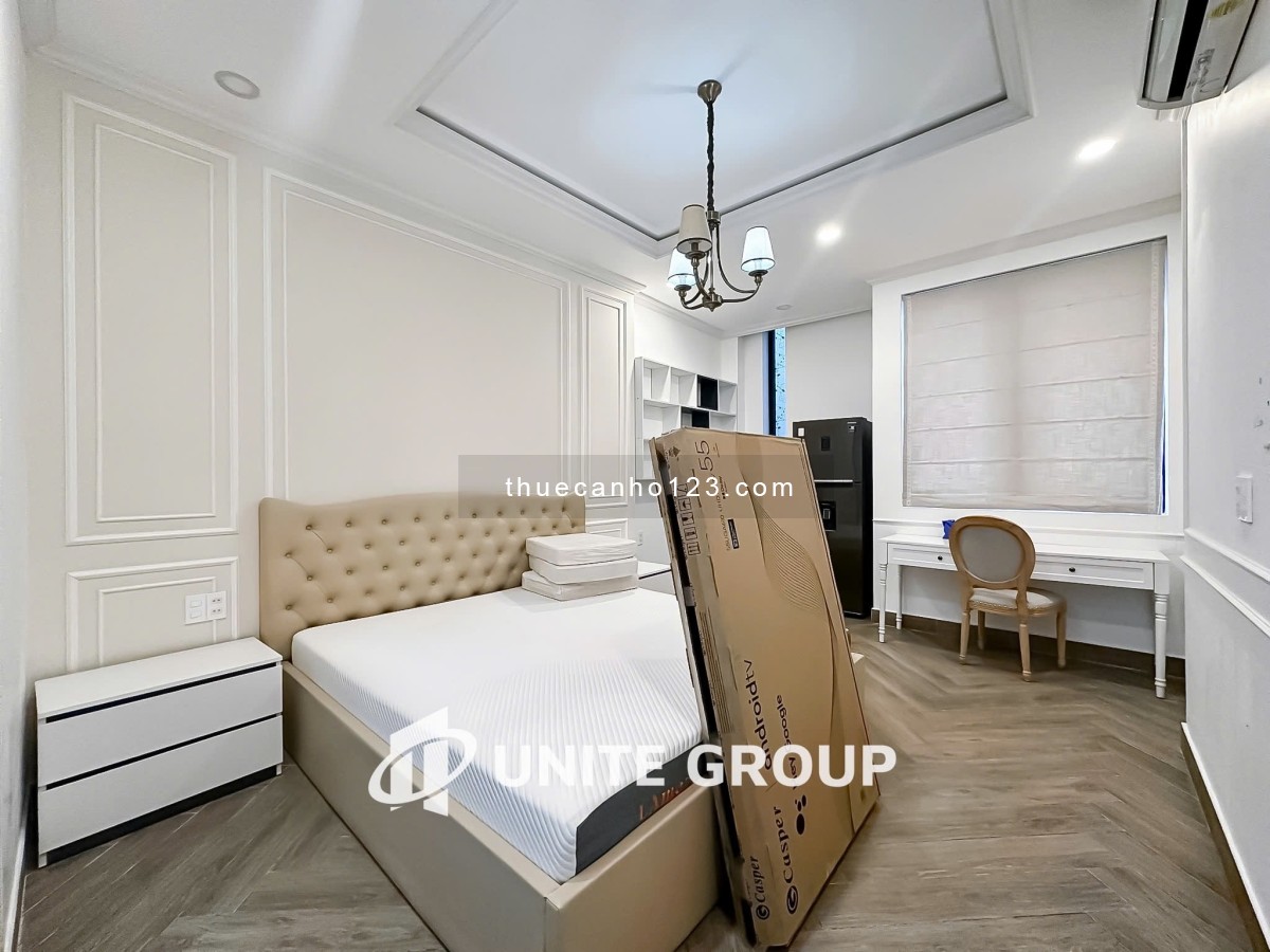 Studio Hiện Đại Có Ban Công & View Landmark 81 – Chỉ 12 triệu/tháng!