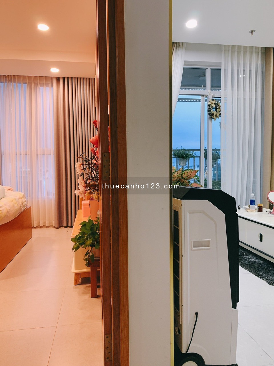 Cho thuê The Prince Residence 1 phòng ngủ DT 40m2 - Giá thuê 10tr/th. Full nội thất Giá thật
