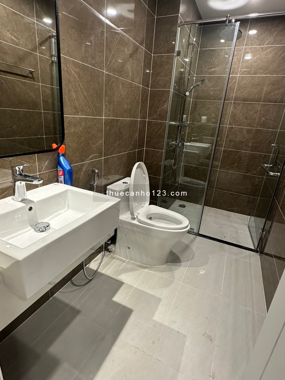 Chính chủ cho thuê căn hộ studio 32m2 full nội thất cao cấp 7 tr/th Vinhomes Smart City