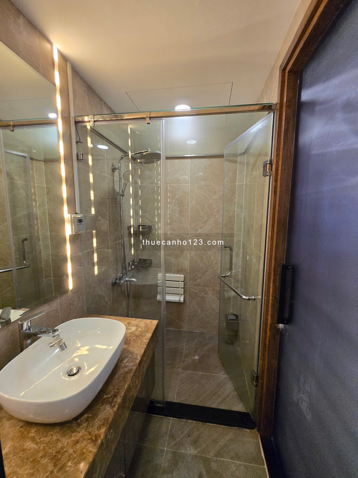 Cho thuê căn hộ 3PN full nội thất 23tr/th chung cư Park Legend Hoàng Văn Thụ. LH 0932192028 - Ms.Mai