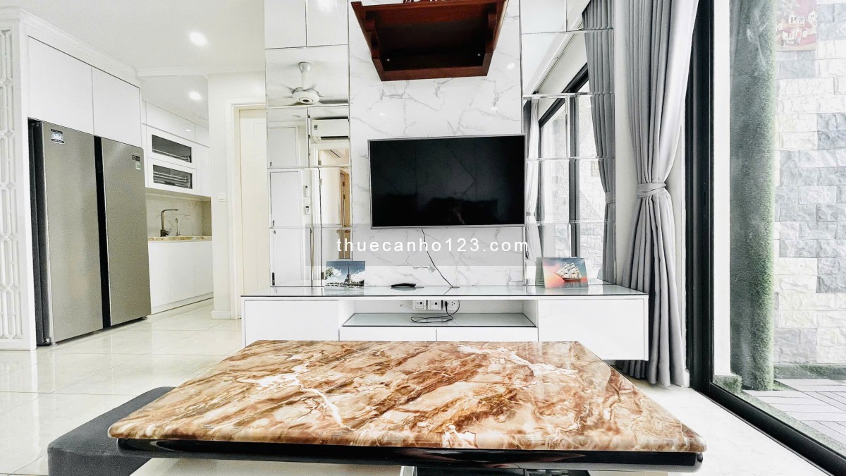 Cho thuê Dcapitale Trần Duy Hưng căn hộ 3 phòng ngủ full đồ