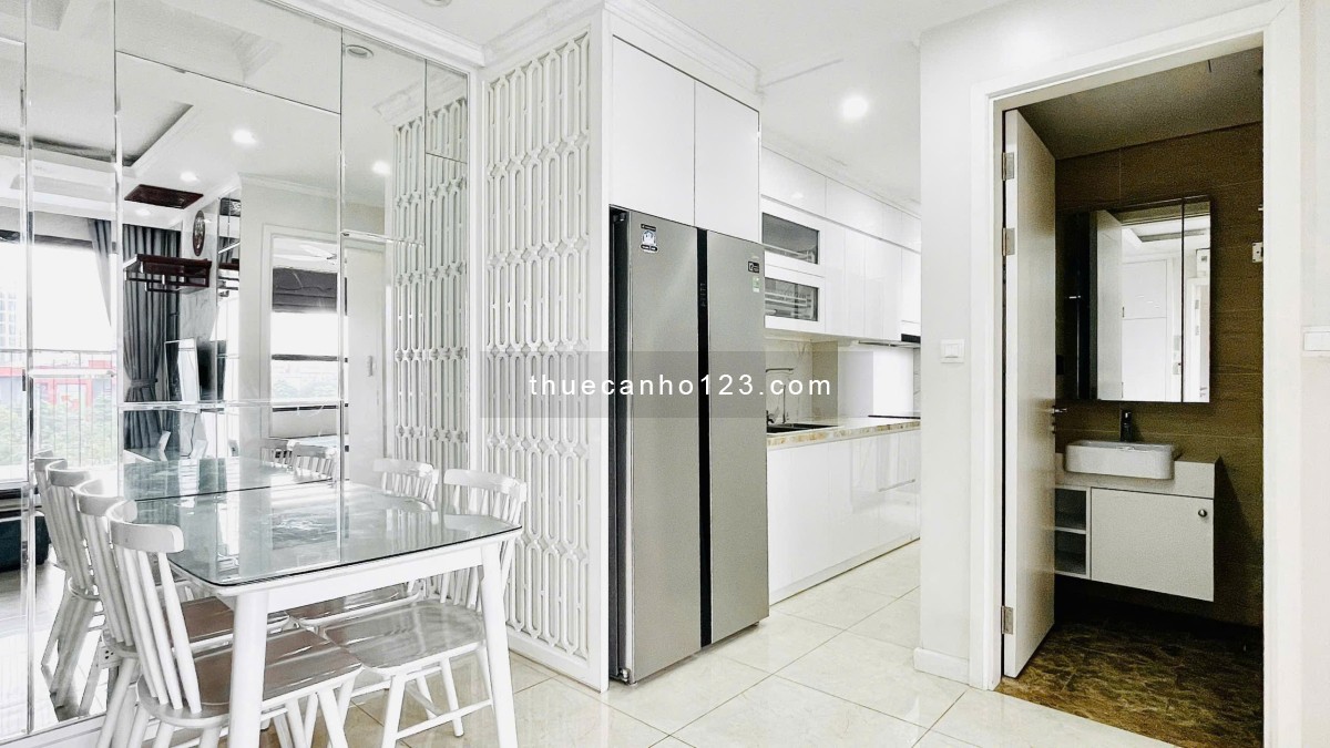 Cho thuê Dcapitale Trần Duy Hưng căn hộ 3 phòng ngủ full đồ