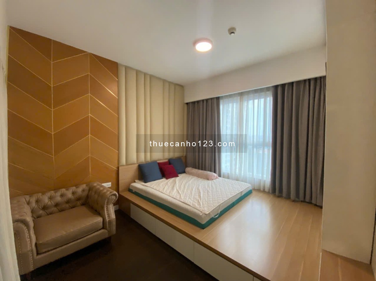 Cho thuê căn 3PN-2WC-105m2 chung cư Golden Mansion full nội thất cao cấp giá 25tr/th. LH 0932192028