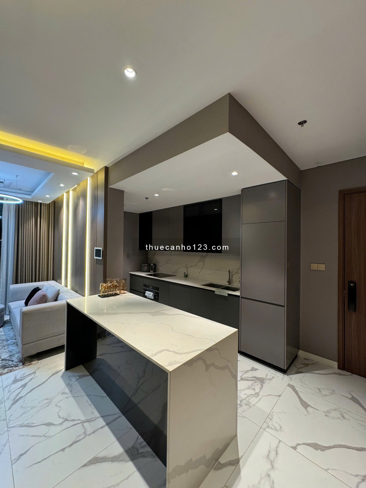 The Crest cho thuê căn hộ 2PN, nội thất đầy đủ, giá tốt