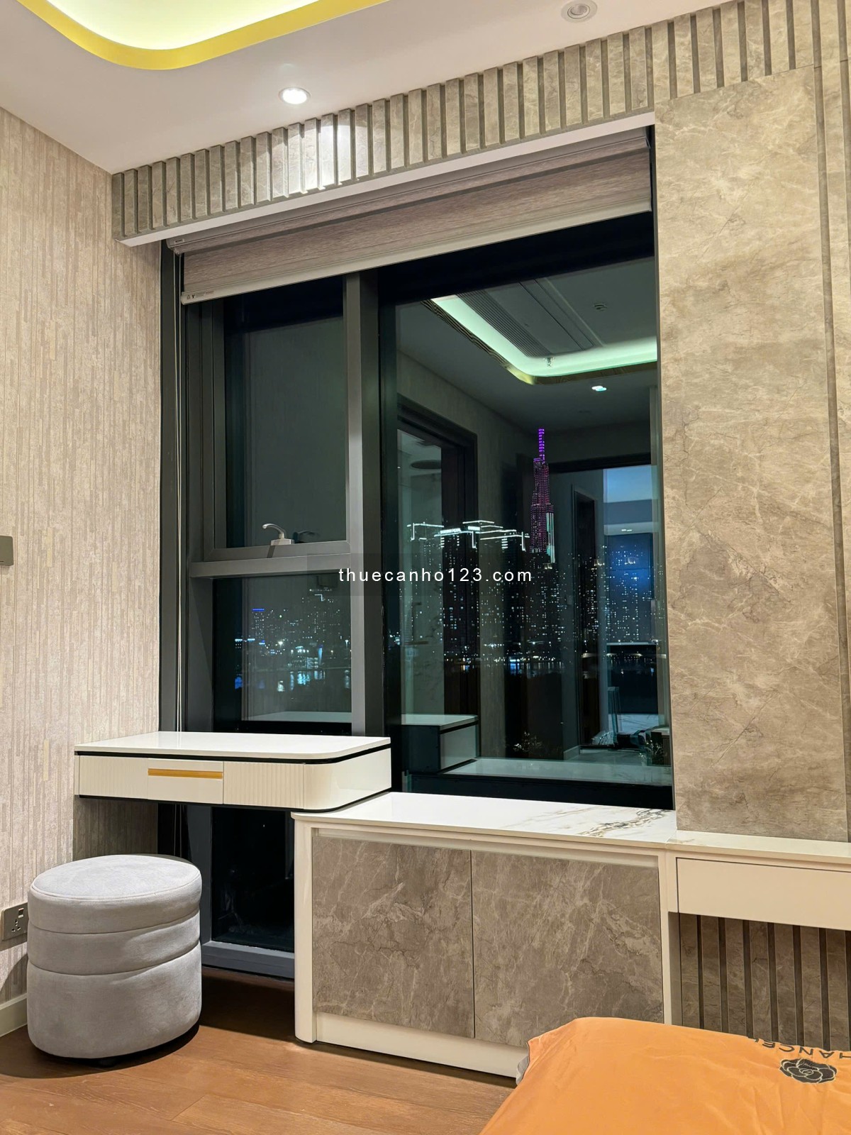 The Crest cho thuê căn hộ 2PN, nội thất đầy đủ, giá tốt