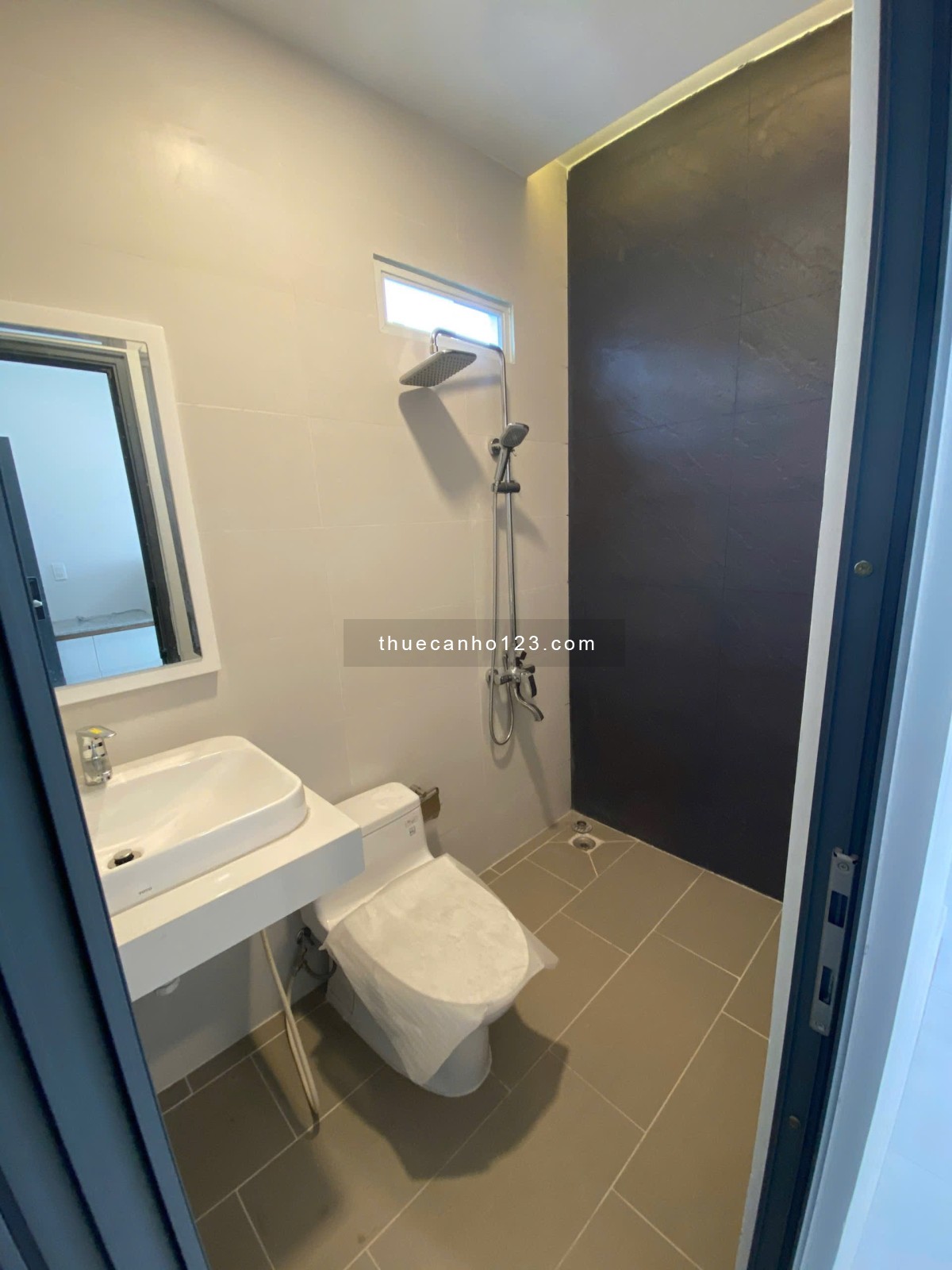 Cho thuê Căn hộ studio ban công rộng – full nội thất – gần trung tâm Quận 1, 3, 10