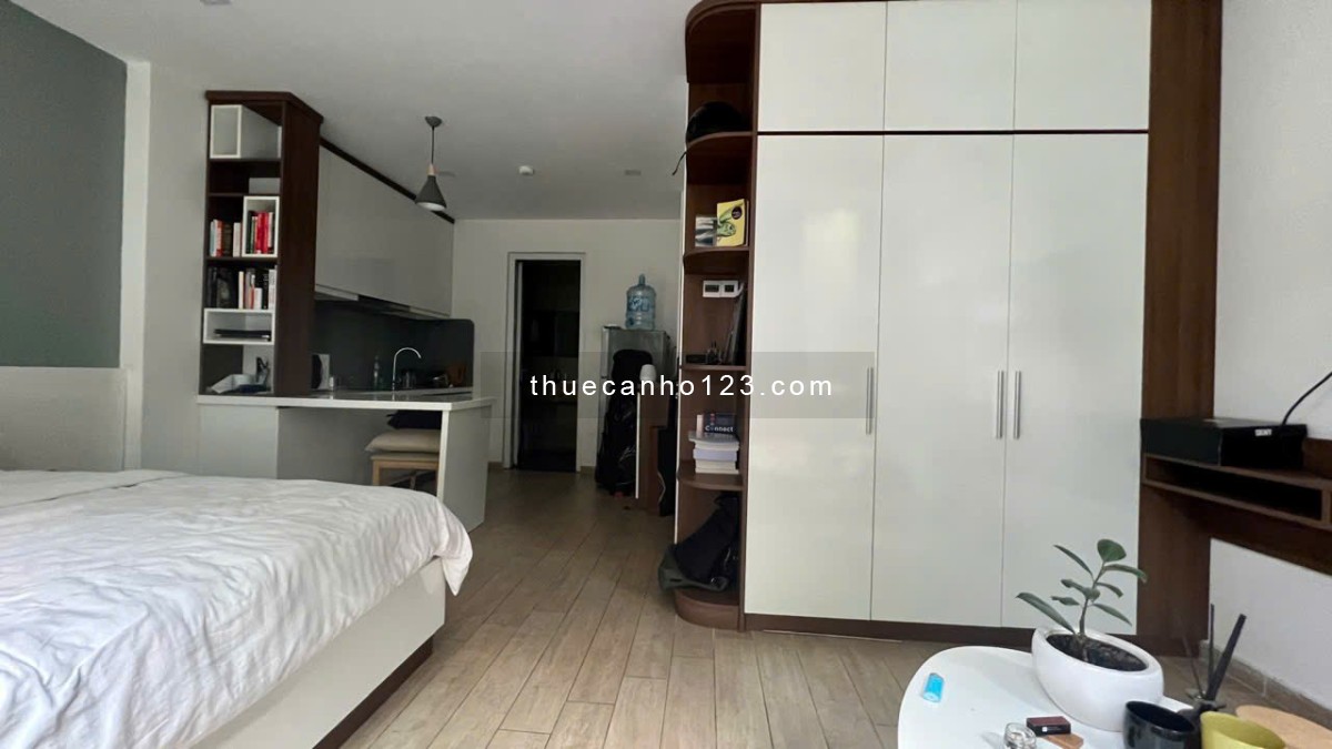 Cho thuê studio view cửa sổ lớn thoáng, nhiều cây cối - Quận 2 Thảo Điền