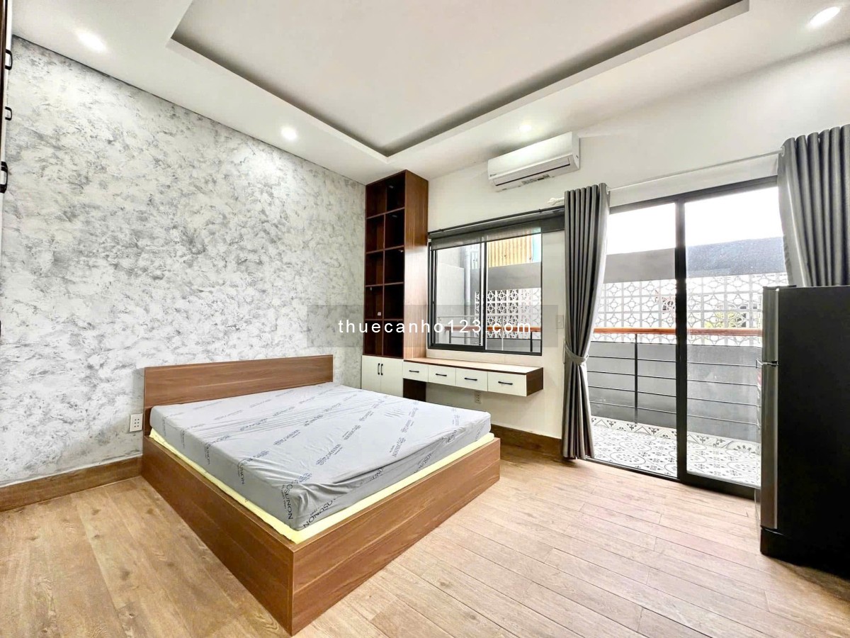 Cho thuê 1PN - Ban công, máy giặt riêng - Đường xe hơi tại trung tâm Quận 3