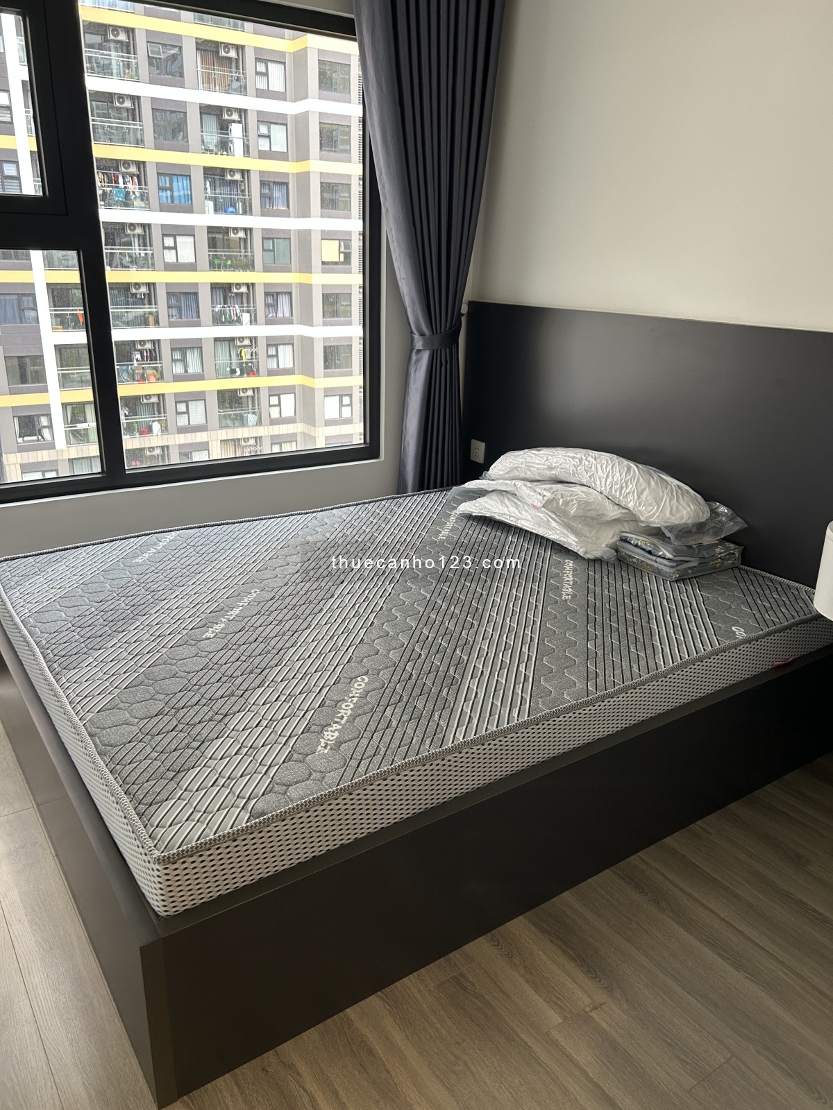 Cho thuê căn hộ 1PN+ Full nội thất tầng 7 Toà BS9