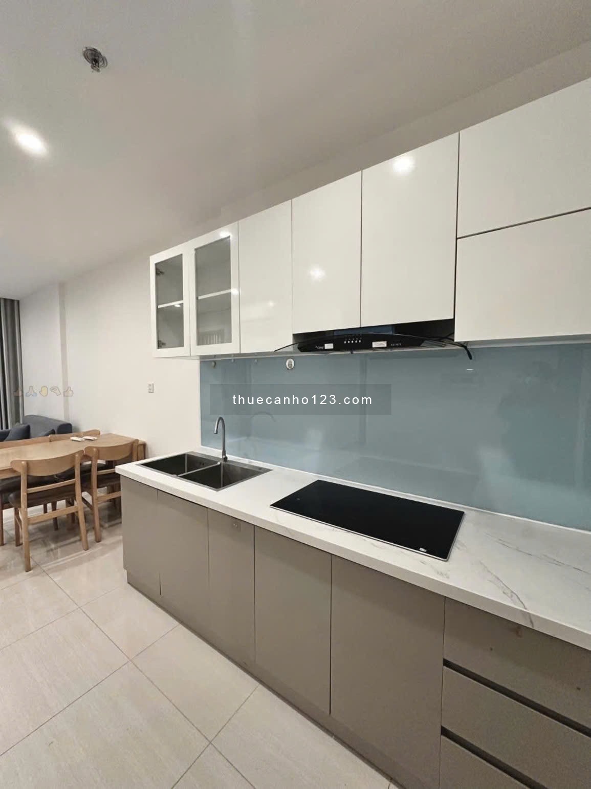 Chung cư Central Plaza, Phạm Văn Hai, Tân Bình: 68m2, 2p ngủ, 2wc, Nt, 14tr