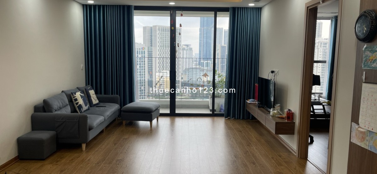 Cho thuê căn hộ The Park Home, đường Thành Thái, Dịch Vọng