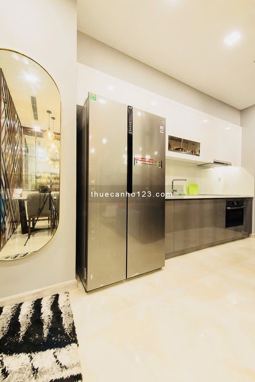 Chính chủ cho thuê căn 2 phòng ngủ nội thất cao cấp view Landmark 81