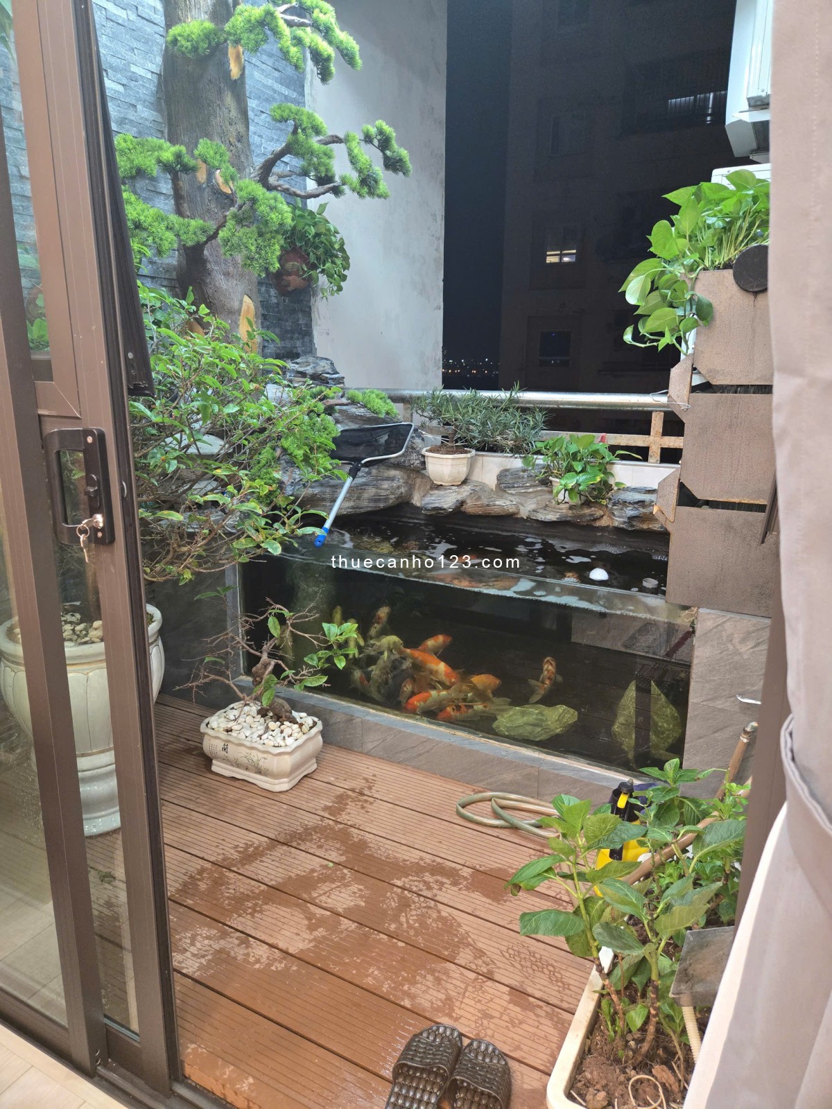 Chung cư C6 Mỹ Đình 1 nội thất cao cấp đầy đủ (130m2) - Có chỗ để xe ở hầm, giá dịch vụ rẻ