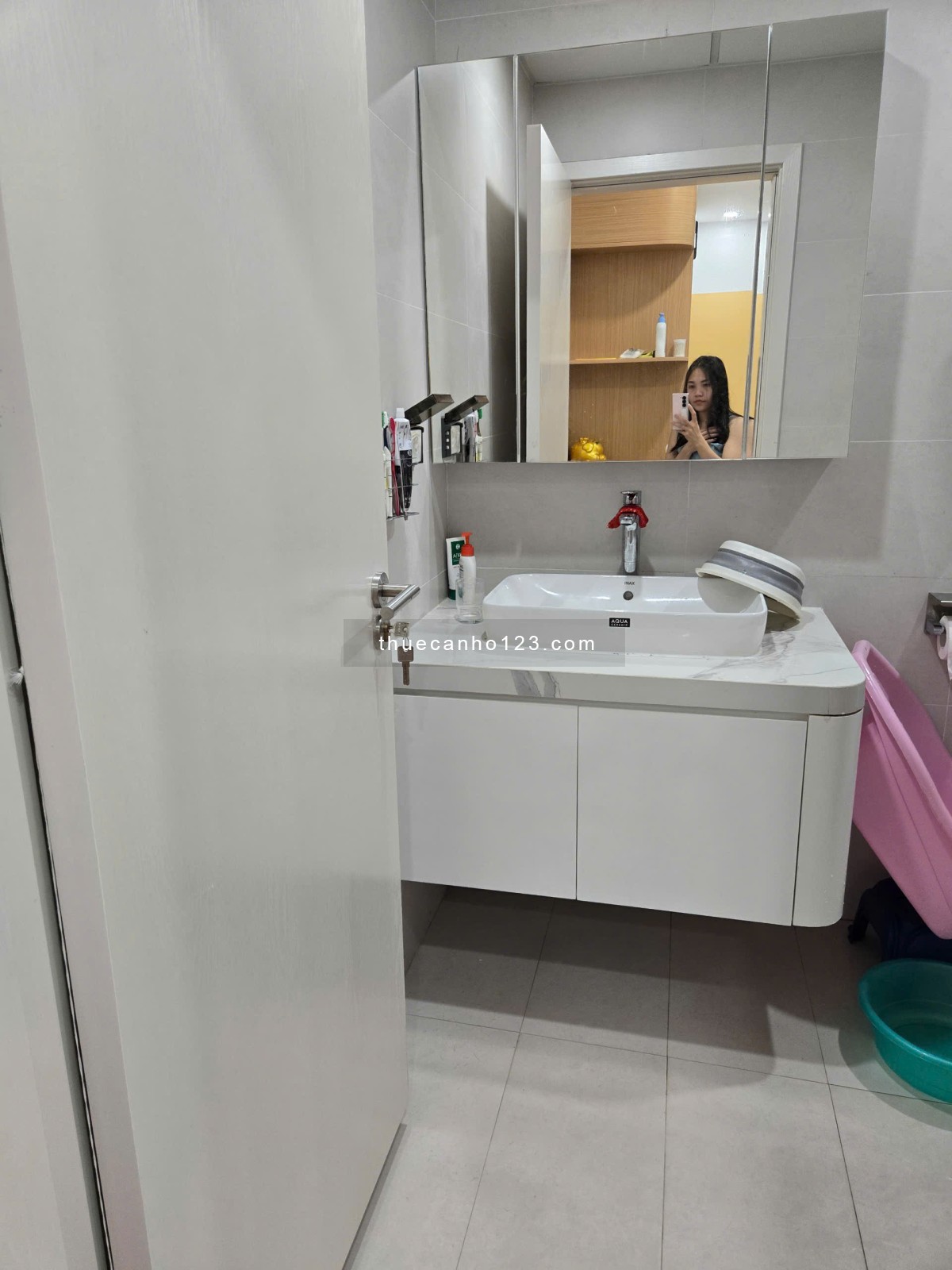 Chung cư C6 Mỹ Đình 1 nội thất cao cấp đầy đủ (130m2) - Có chỗ để xe ở hầm, giá dịch vụ rẻ