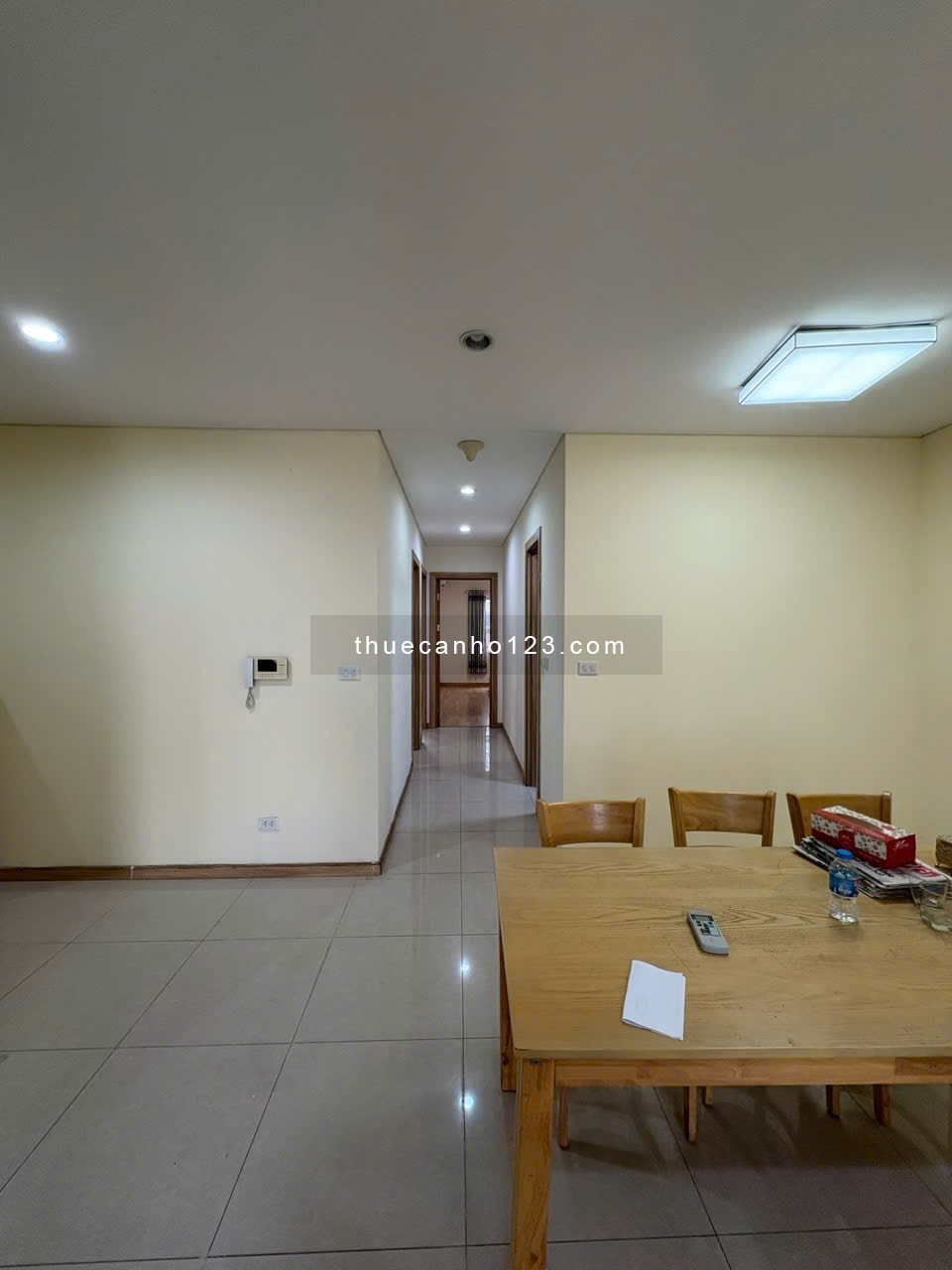 Cho thuê quỹ căn hộ Golden Palace Mễ Trì