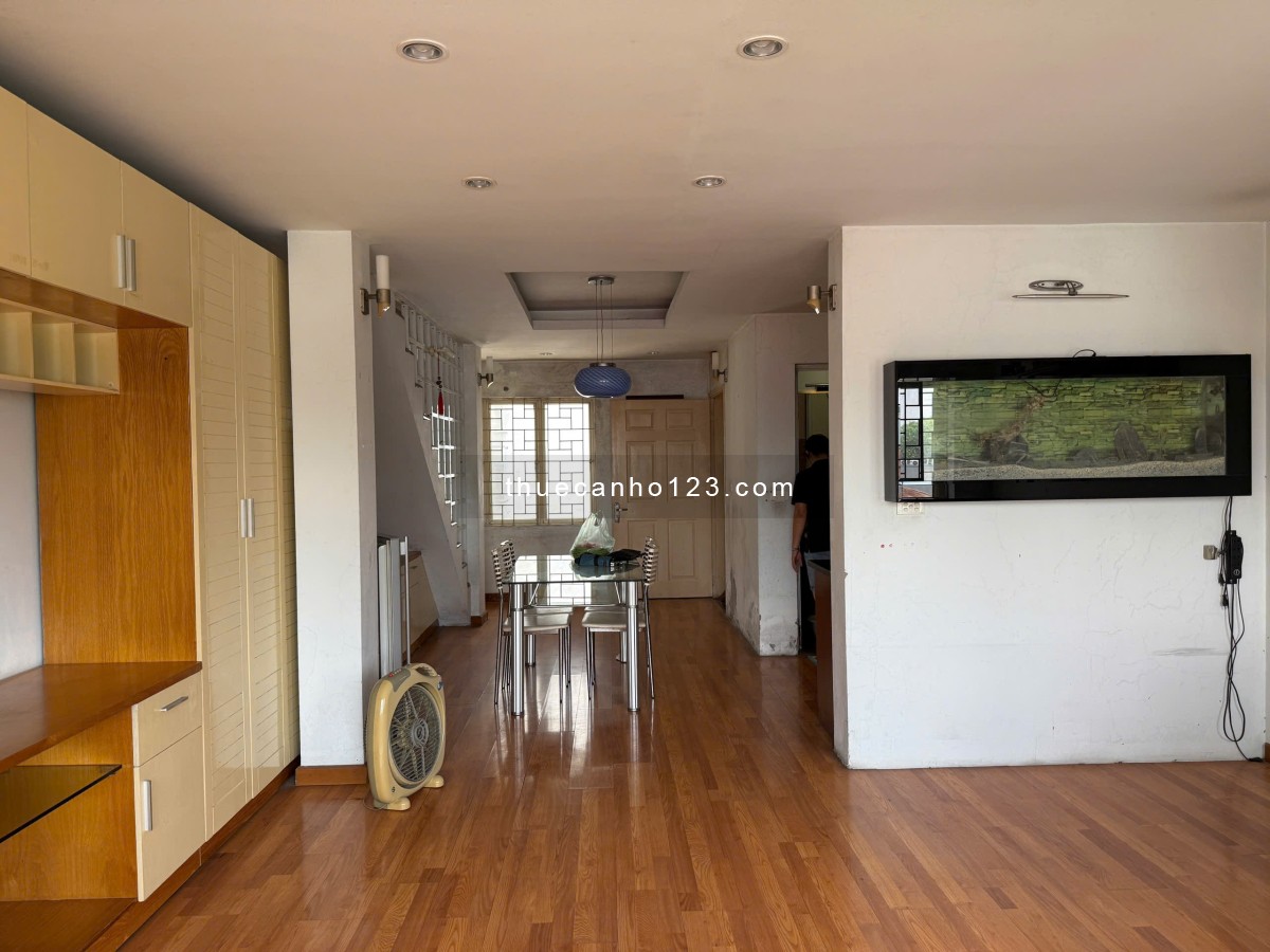 Cho thuê căn hộ khu tập thể: 1PN, 60m2, giá 5,5 triệu/ tháng (có thương lượng)