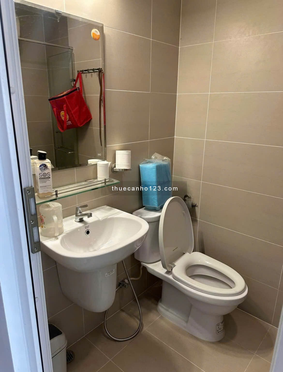 Chung cư Central Plaza, Phạm Văn Hai, TB, NT, 68m2, 2PN, 2WC, 14tr/th.