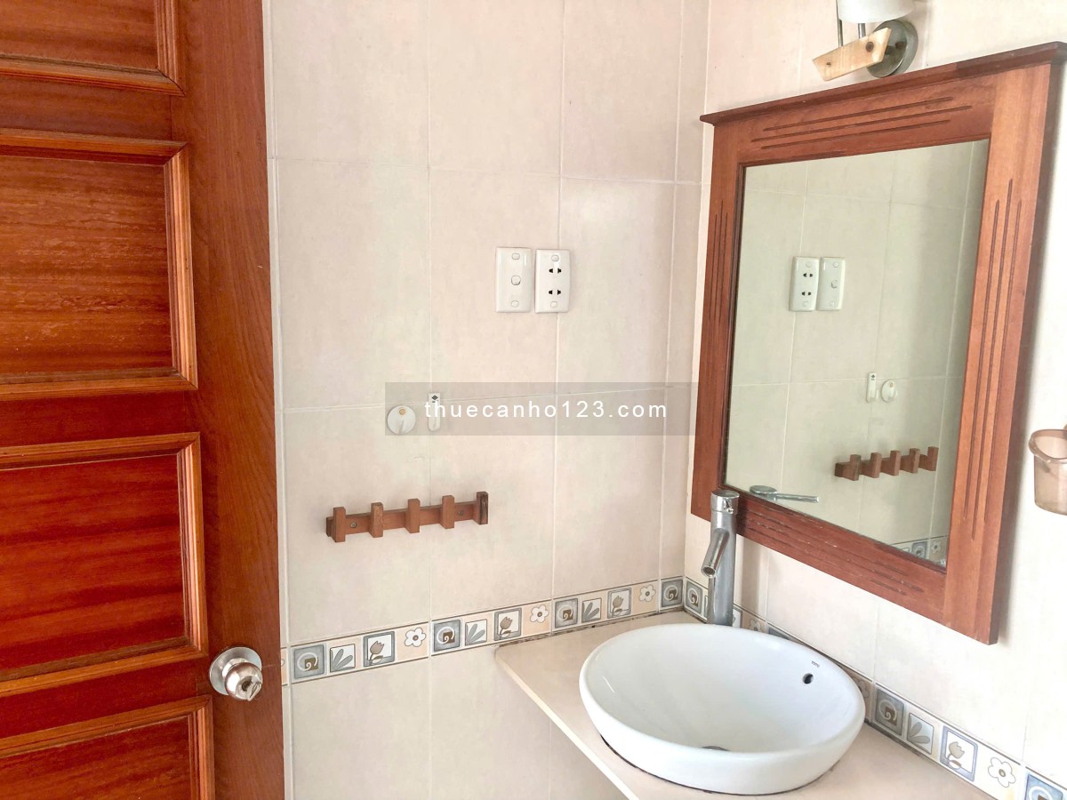 Cho thuê 1 phòng cho nữ 4,5 triệu - Lê Văn Lương Quận 7