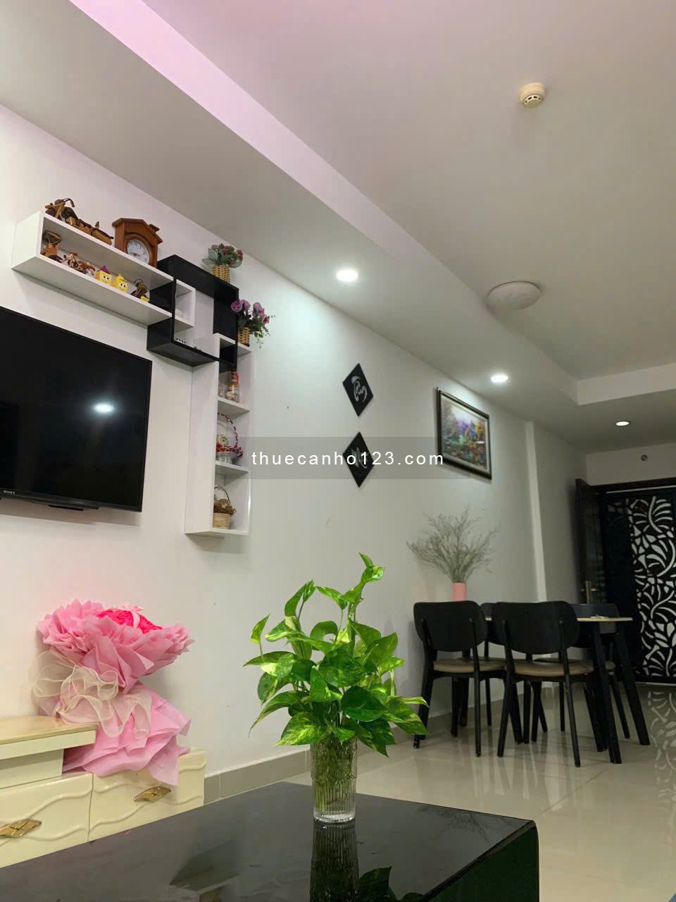 Chung cư Ruby, 2A Nguyễn Sỹ Sách, TB: 2p ngủ, full NT, 10tr/th