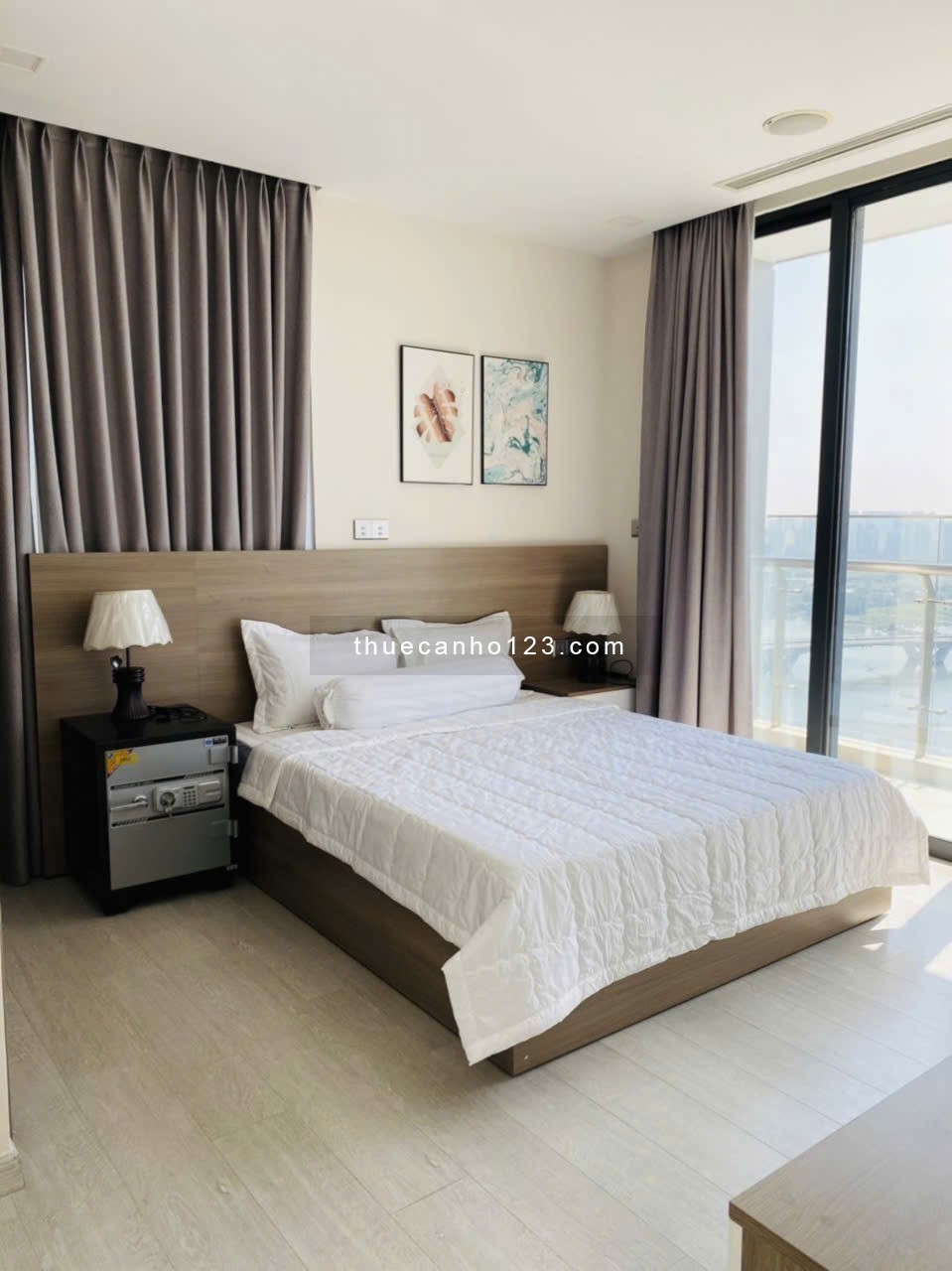 [ Giá sốc ] Nhà đẹp - Cho thuê căn hộ 3PN,2WC view sông giá chỉ 55 triệu Vinhomes Golden River