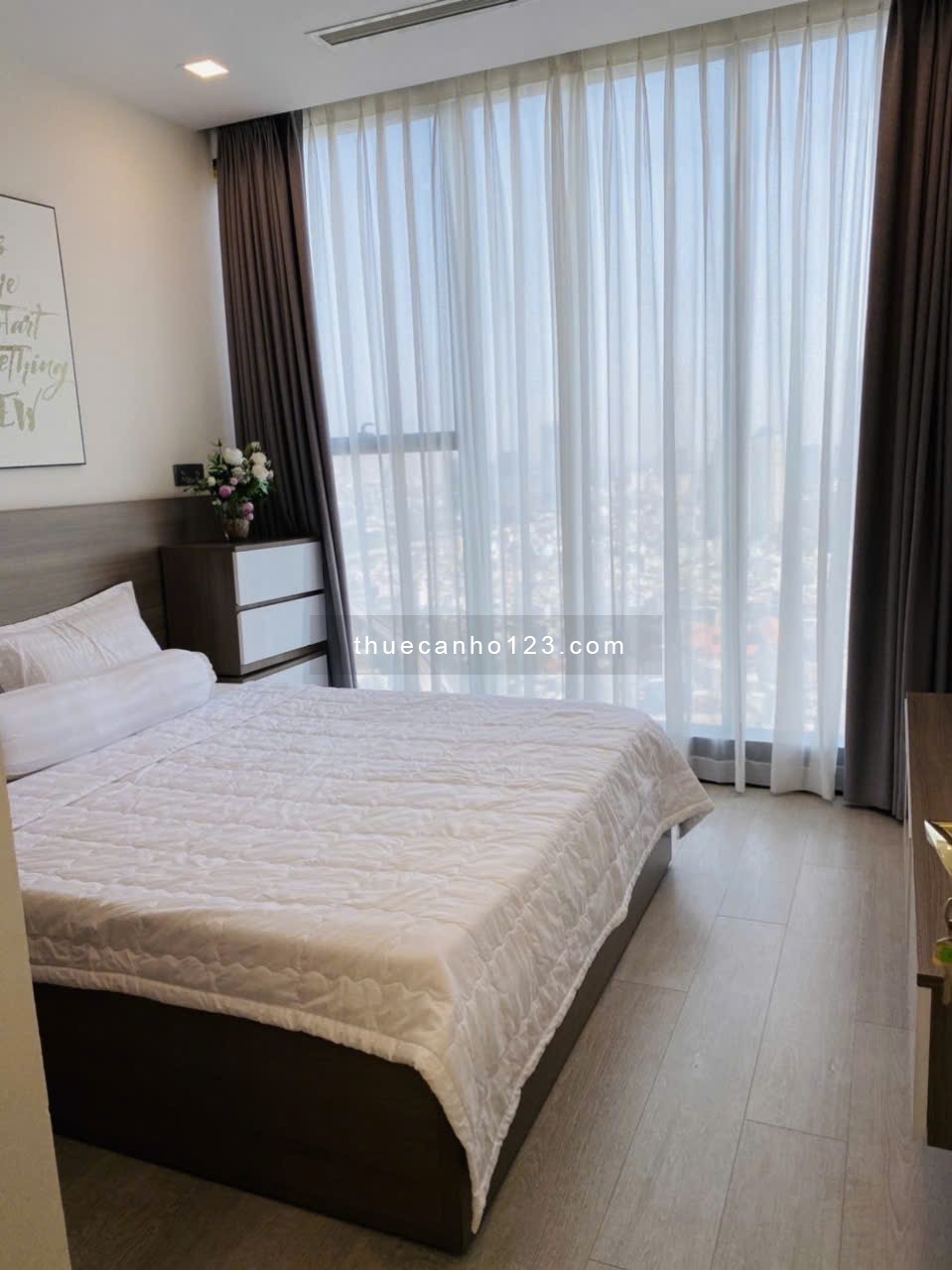 [ Giá sốc ] Nhà đẹp - Cho thuê căn hộ 3PN,2WC view sông giá chỉ 55 triệu Vinhomes Golden River