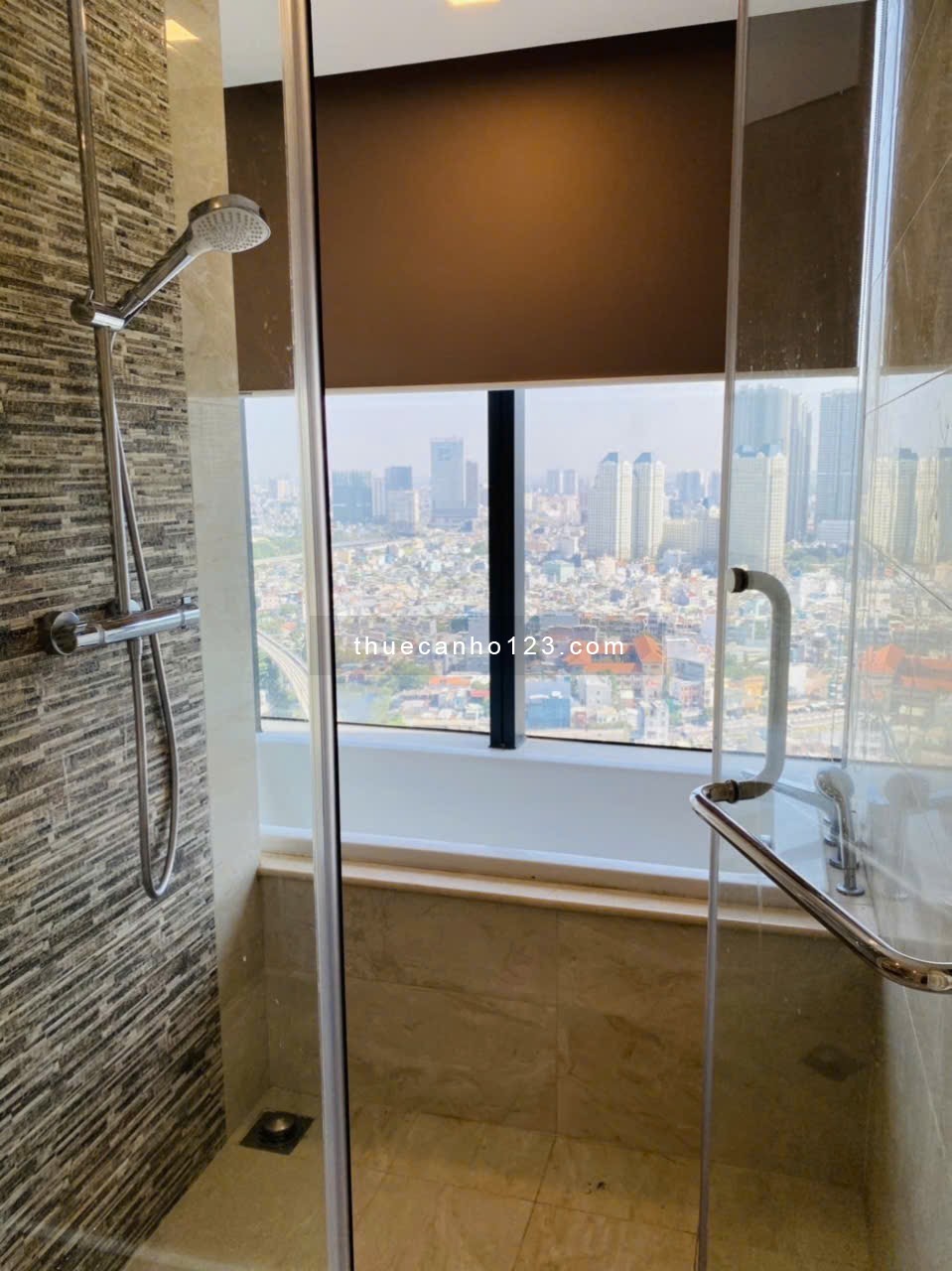 [ Giá sốc ] Nhà đẹp - Cho thuê căn hộ 3PN,2WC view sông giá chỉ 55 triệu Vinhomes Golden River