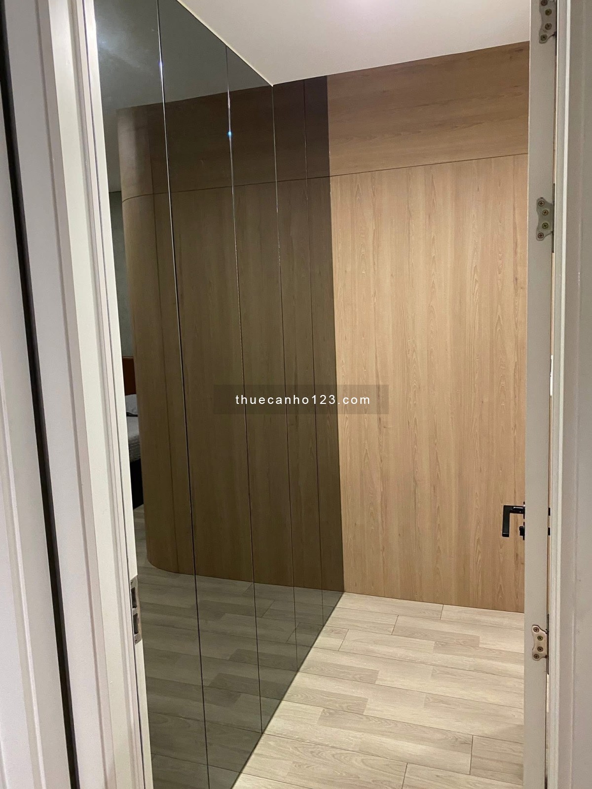 Cho thuê Riviera Point 91m2 2pn 2wc full nội thất đẹp giá 23triệu/ tháng