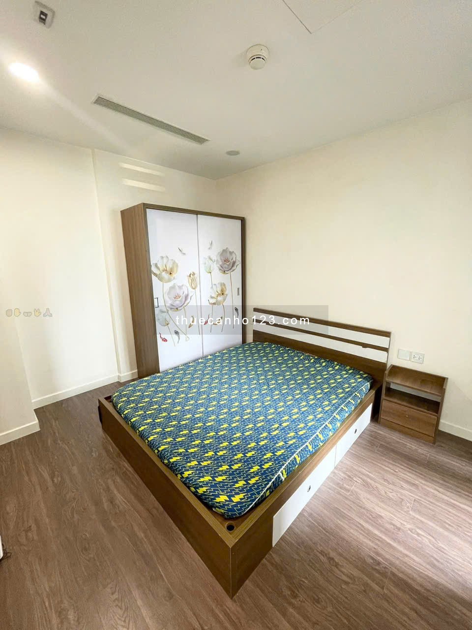 Chung cư cao cấp Maison, Phổ Quang, PN: 3p ngủ, 90m2, nội thất CC, 20tr