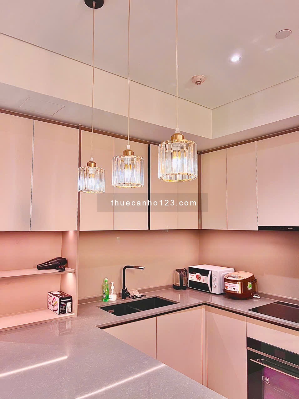 Cho thuê căn hộ 2PN Metropole Thủ Thiêm full nội thất cao cấp, view sông, Cầu Bason ... siêu đep