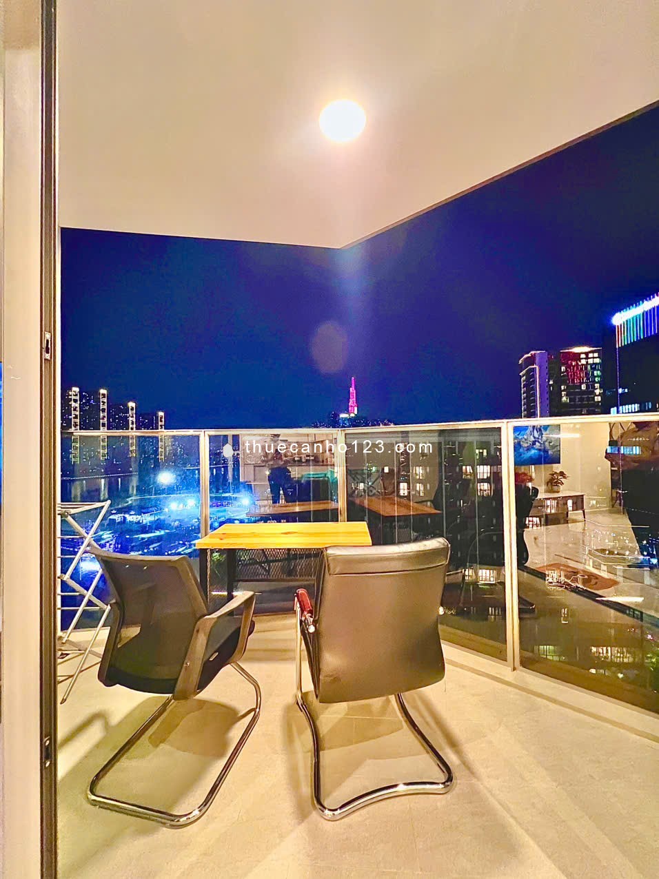 Cho thuê căn hộ 2PN Metropole Thủ Thiêm full nội thất cao cấp, view sông, Cầu Bason ... siêu đep