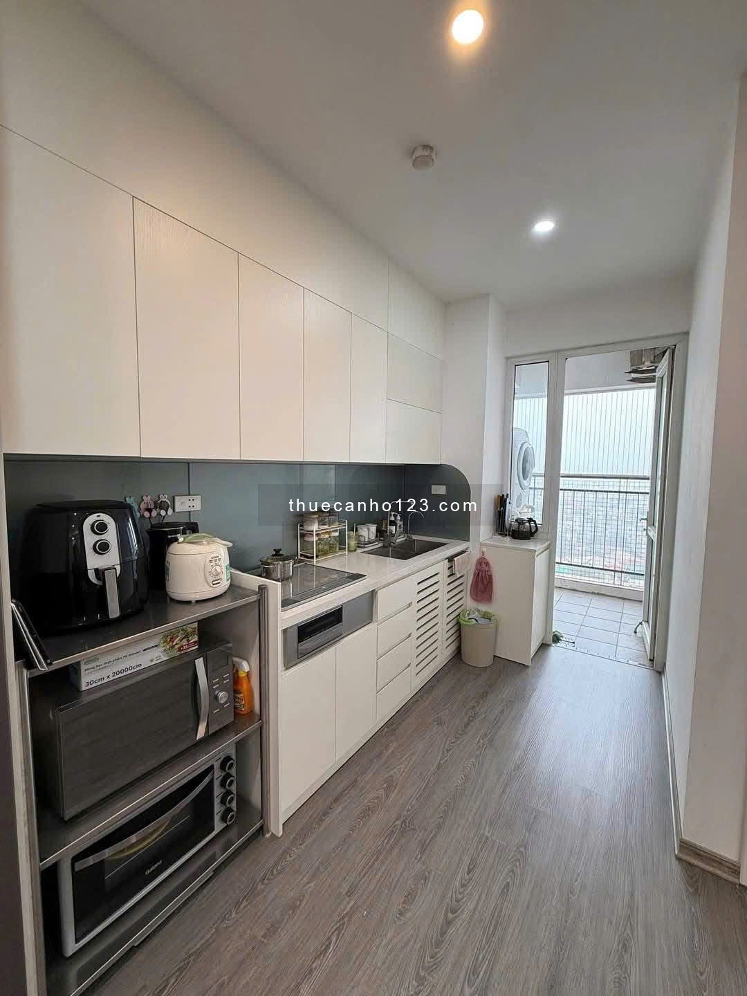 Chung cư Satra Eximland, Phan Đăng Lưu, Phú Nhuận: 130m2, 3p ngủ, 2wc, NT, 23tr/th