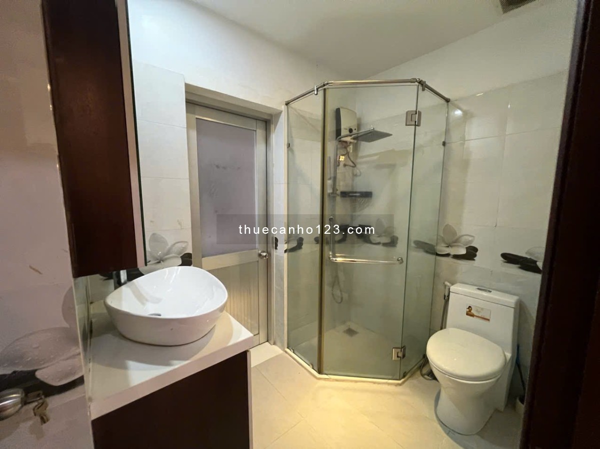 Cần cho thuê căn hộ Sky Garden 1 Q7 PMH. 2PN 71m1 11tr/th. LH: 0919054528