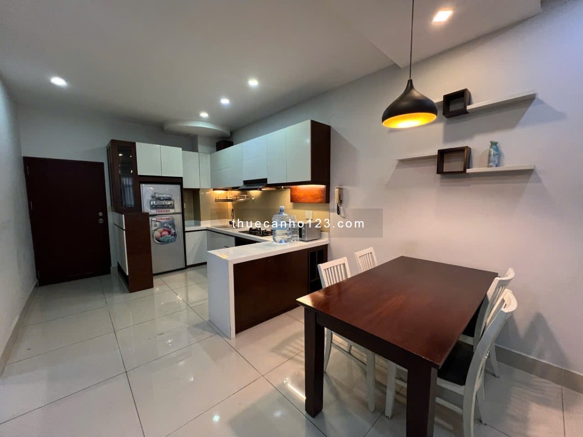 Cần cho thuê căn hộ Sky Garden 1 Q7 PMH. 2PN 71m1 11tr/th. LH: 0919054528