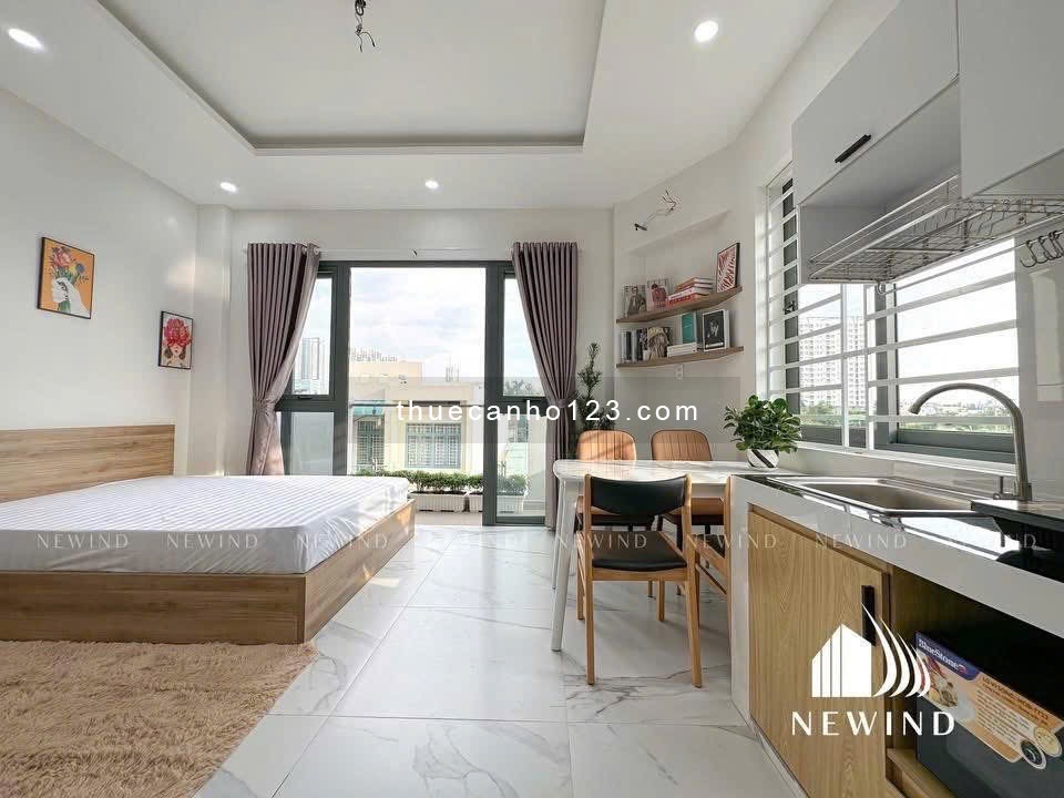 Cho Thuê Phòng Ban Công Khu Chợ Hoàng Hoa Thám K300