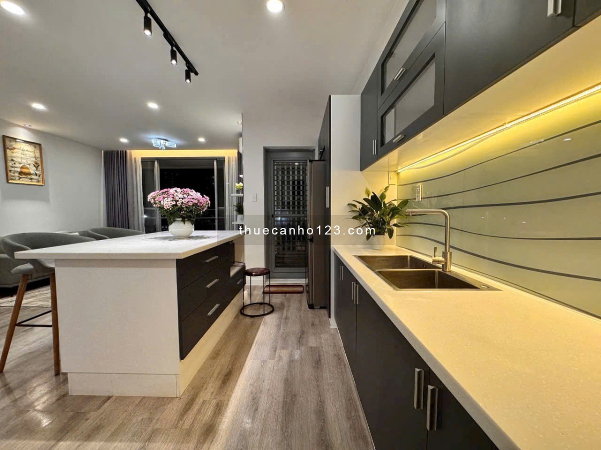 Cần cho thuê căn hộ cao cấp Green Valley, PMH, Q7 nhà đẹp, giá rẻ nhất khu vực. LH: 0914 574 528