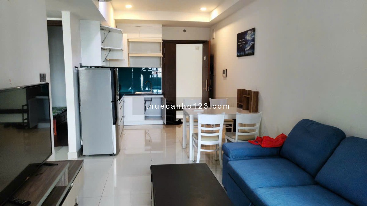 Cho thuê căn hộ Saigon Royal MT Bến Vân Đồn Q4 2 phòng ngủ, tầng cao, full nội thất