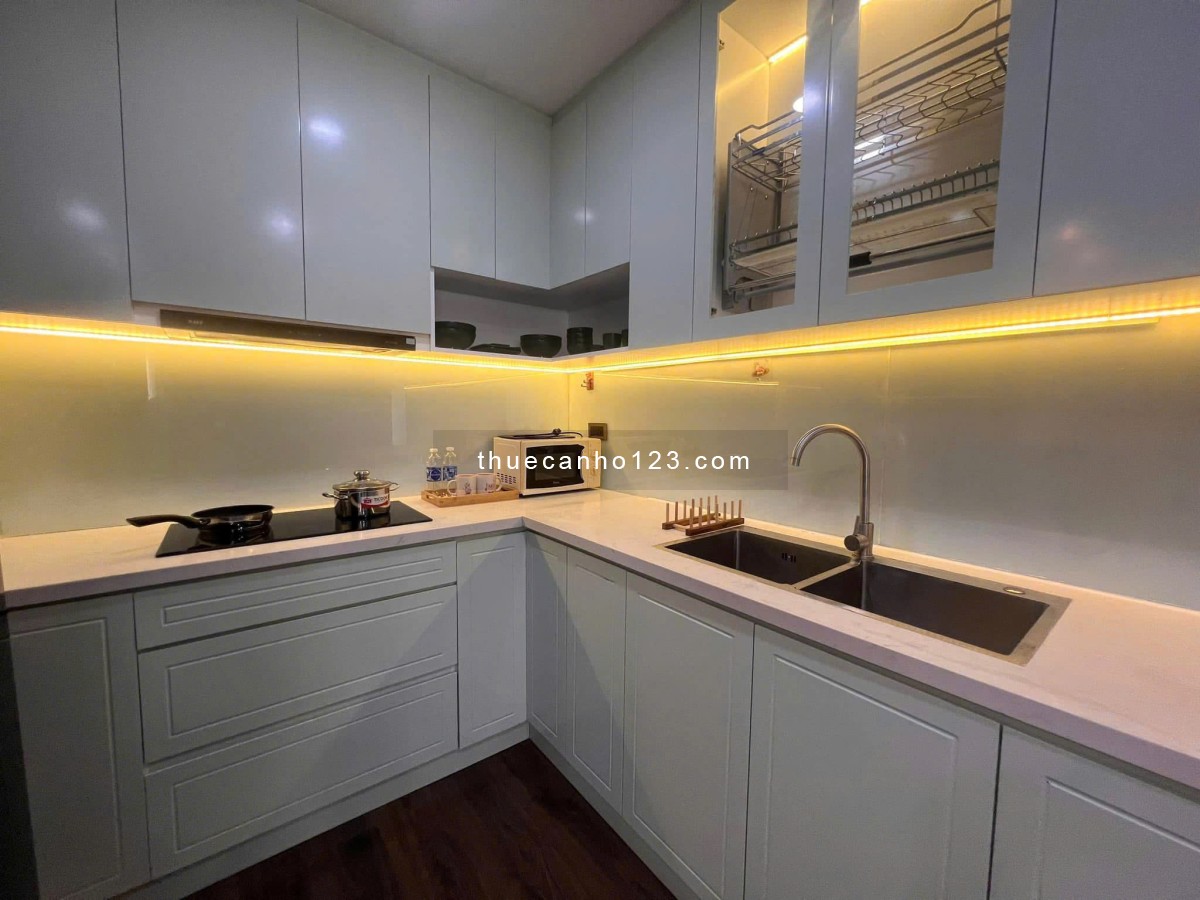 Chung cư Sky center, P2, Tân Bình: 107m2, 3p ngủ, 2wc, NTCC, 21tr/th