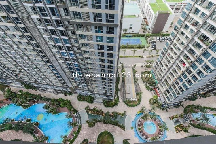 English Below - Cho thuê Căn hộ 4PN có 2 ban công rộng Full NT tại Vinhomes Central Park