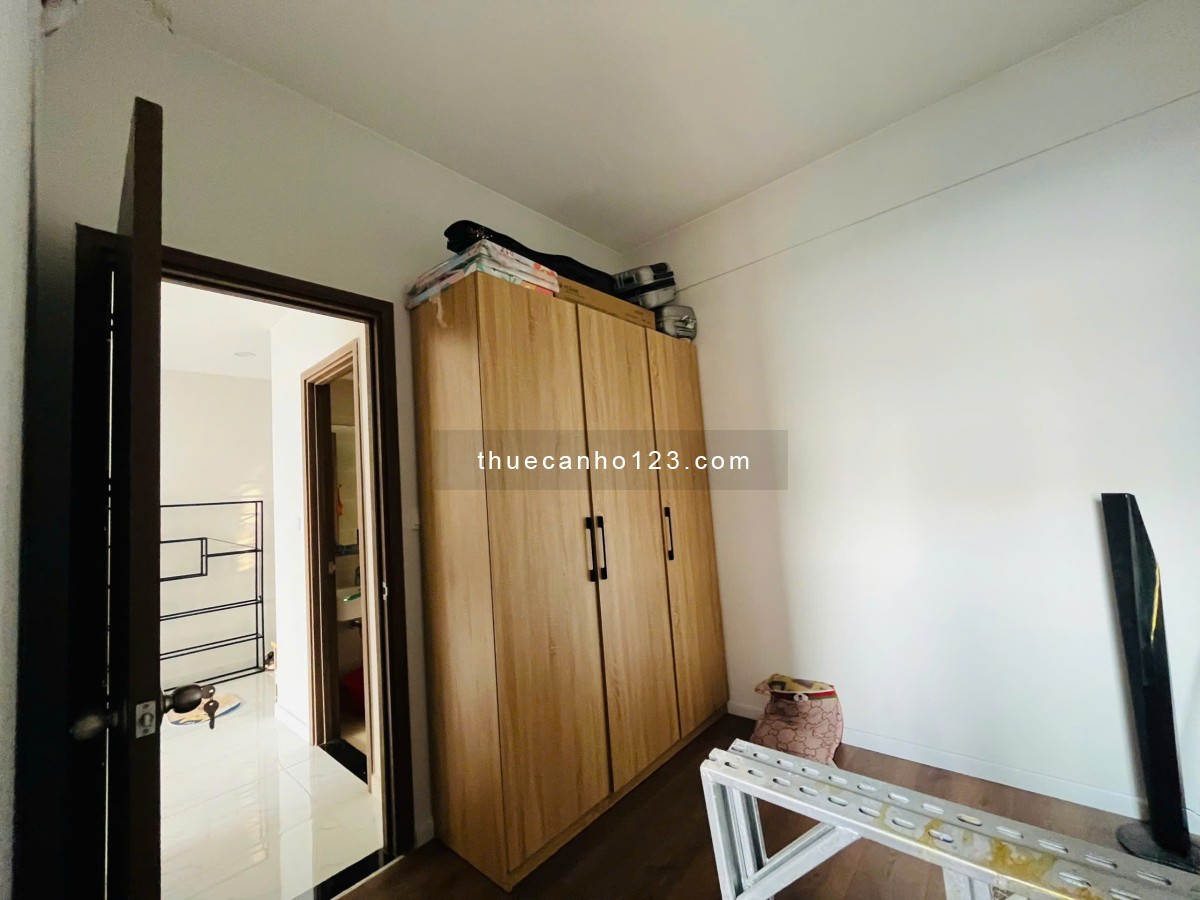 Cho thuê căn hộ 2 phòng ngủ, có sẵn máy lạnh, Opal Skyline – Lái Thiêu, giá chỉ 5 triệu/tháng