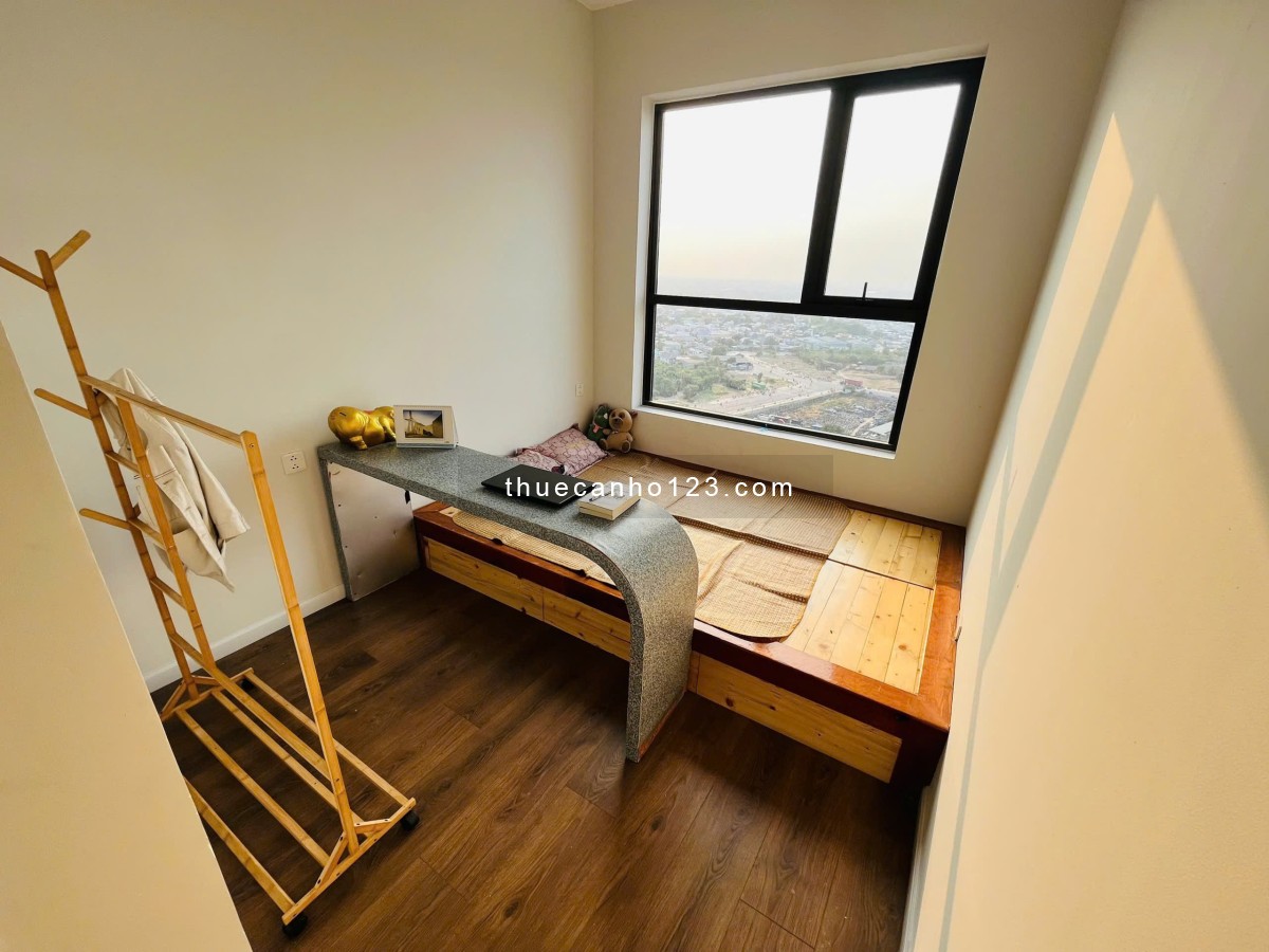 Cho thuê căn hộ 2 phòng ngủ, có sẵn máy lạnh, Opal Skyline – Lái Thiêu, giá chỉ 5 triệu/tháng
