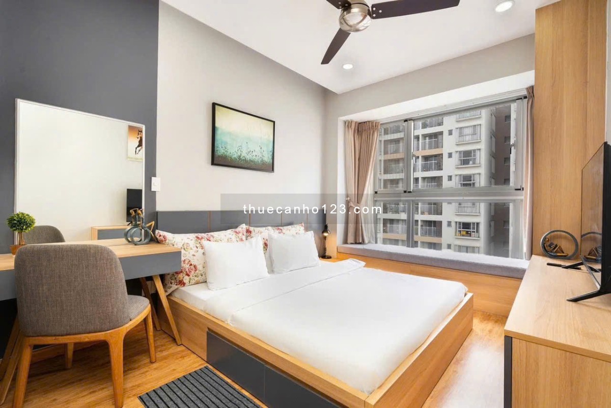 Cần sang gấp hợp đồng thuê CHCC Scenic Valley, PMH, Q7 89m2, nhà đẹp, giá siêu rẻ