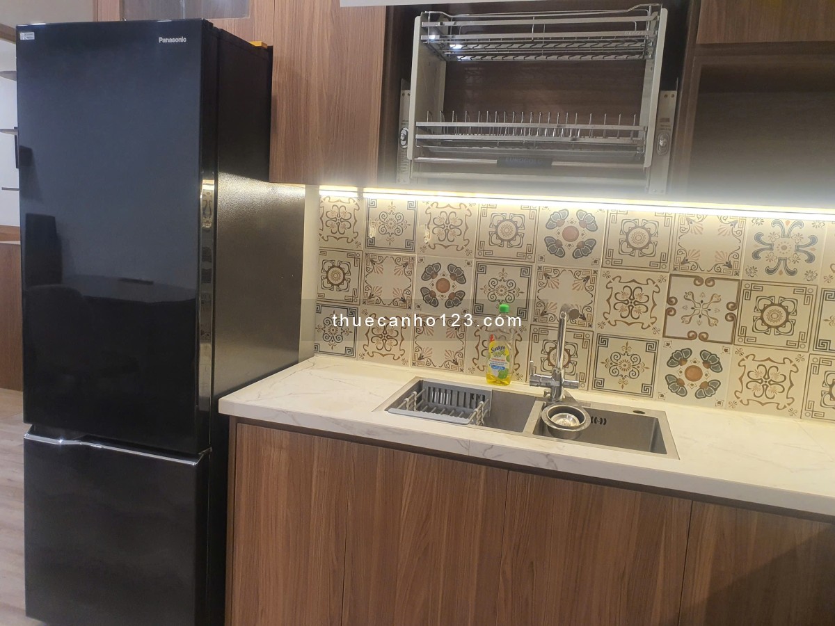 Cho thuê căn hộ Smart City 54m 2PN1WC chỉ 10tr/tháng