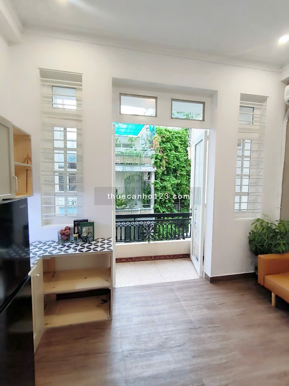 Studio 38m2 Full Nội Thất + Ban Công Thoáng Mát Ở Đào Duy Anh PN Ngay Khu Phố Văn Hóa Yên tĩnh