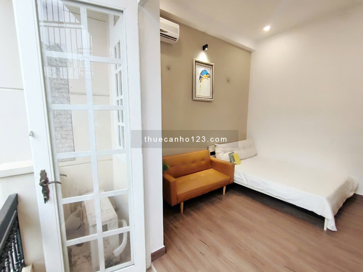 Studio 38m2 Full Nội Thất + Ban Công Thoáng Mát Ở Đào Duy Anh PN Ngay Khu Phố Văn Hóa Yên tĩnh